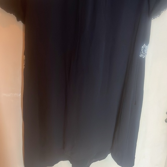 Knox Rose Black Mini Dress with White and Gold Embroidery size medium - Picture 6 of 6